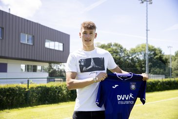 NEERPEDE, BELGIUM - AUGUST 04 : Lucas Stassin during the photoshoot of Rsc  Anderlecht Futures on