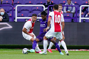 BRUSSEL, NETHERLANDS - JULY 16: referee Simon Bourdeaud Hui during the Club  Friendly match between Anderlecht and