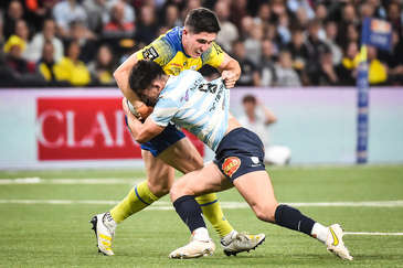 Maxime BAUDONNE of Racing 92, Kevin VIALLARD of Clermont, Ibrahim