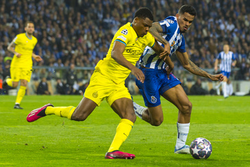 Marko Grujic of Porto and Edin Dzeko of Inter during the UEFA Champions  League, Round of 16, 2nd leg football match between FC Porto and FC  Internazionale on March 14, 2023 at