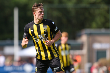 Doorwerth, Netherlands. 08th July, 2023. DOORWERTH, NETHERLANDS - JULY 8:  Michael Dokunmu of Vitesse during the Pre-Season Club Friendly match  between DUNO and Vitesse at the Sportpark de Waaijenberg on July 8