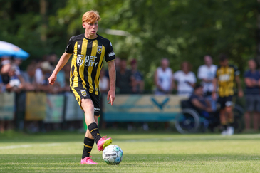 Doorwerth, Netherlands. 08th July, 2023. DOORWERTH, NETHERLANDS - JULY 8:  Michael Dokunmu of Vitesse during the Pre-Season Club Friendly match  between DUNO and Vitesse at the Sportpark de Waaijenberg on July 8